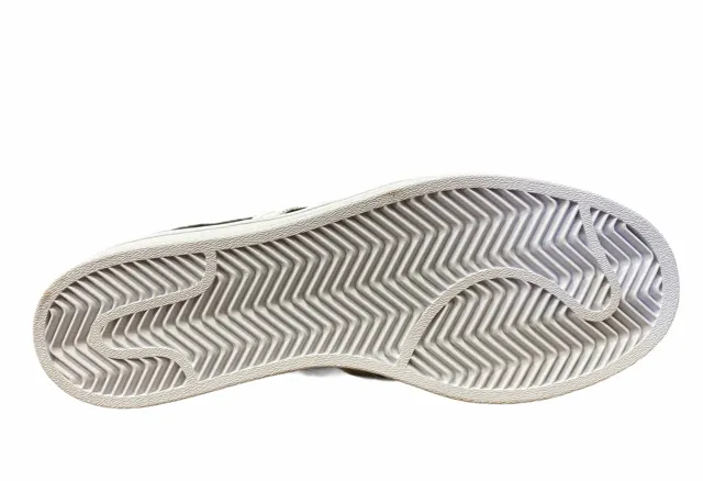 Adidas Originals scarpa sneakers da uomo Superstar Vegan FW2296 nero bianco