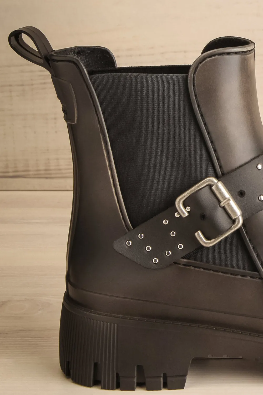 Alsie | Black Rain Boots w/ Belt