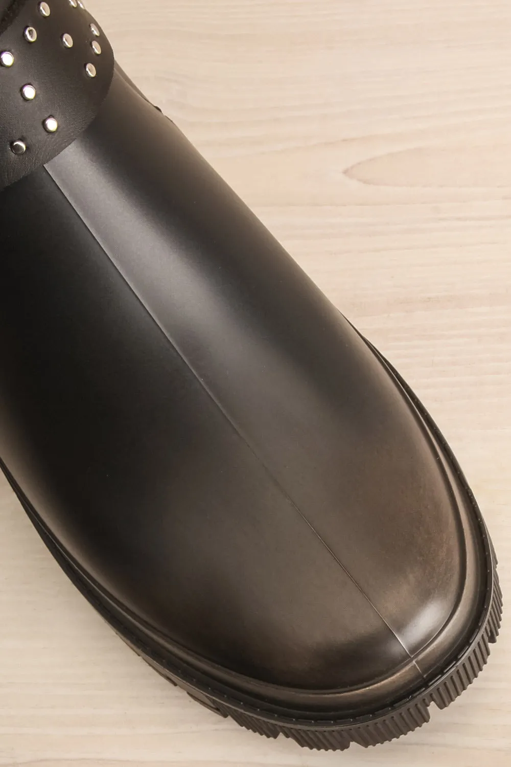 Alsie | Black Rain Boots w/ Belt