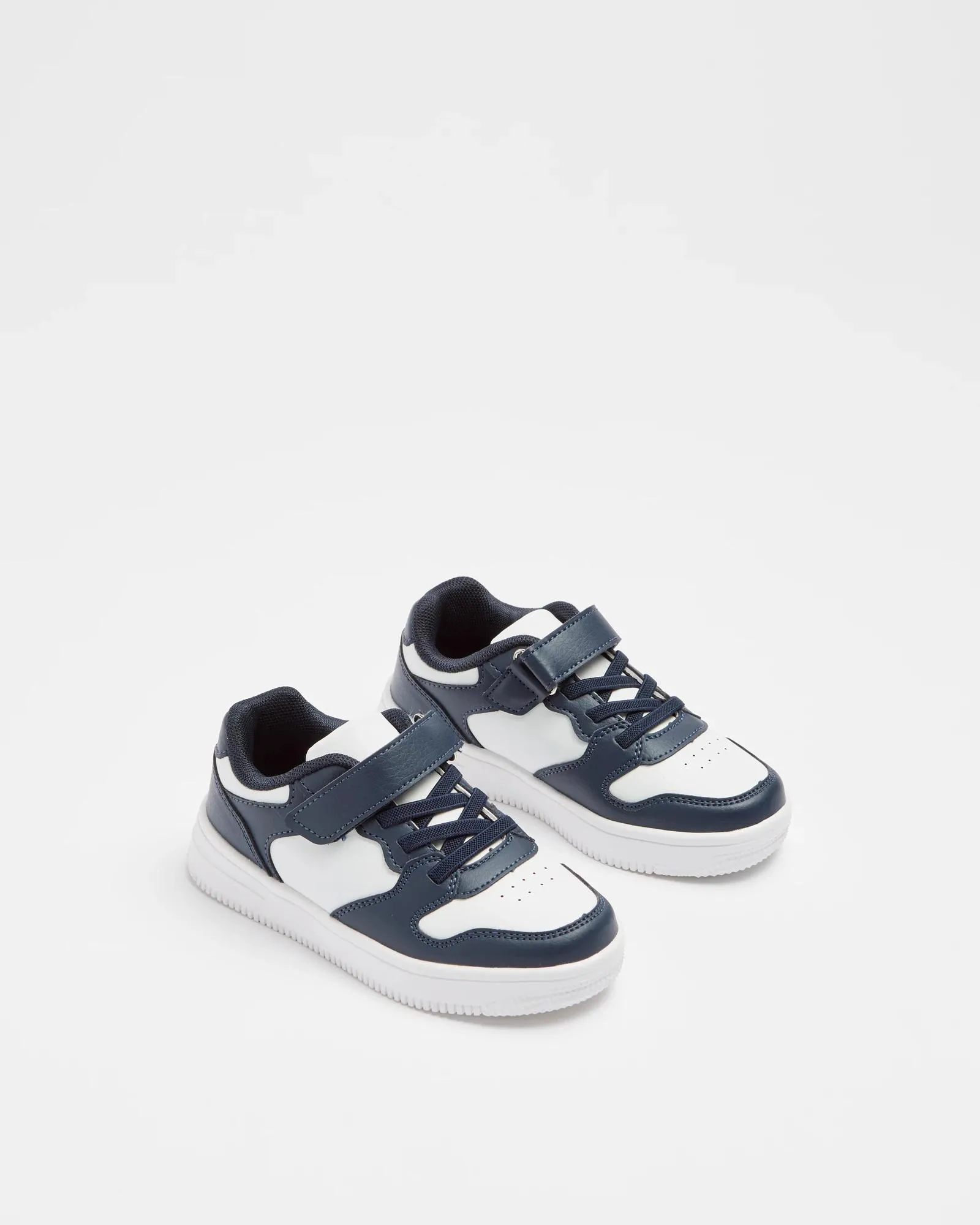 popular  Boys Junior Sneaker - Navy