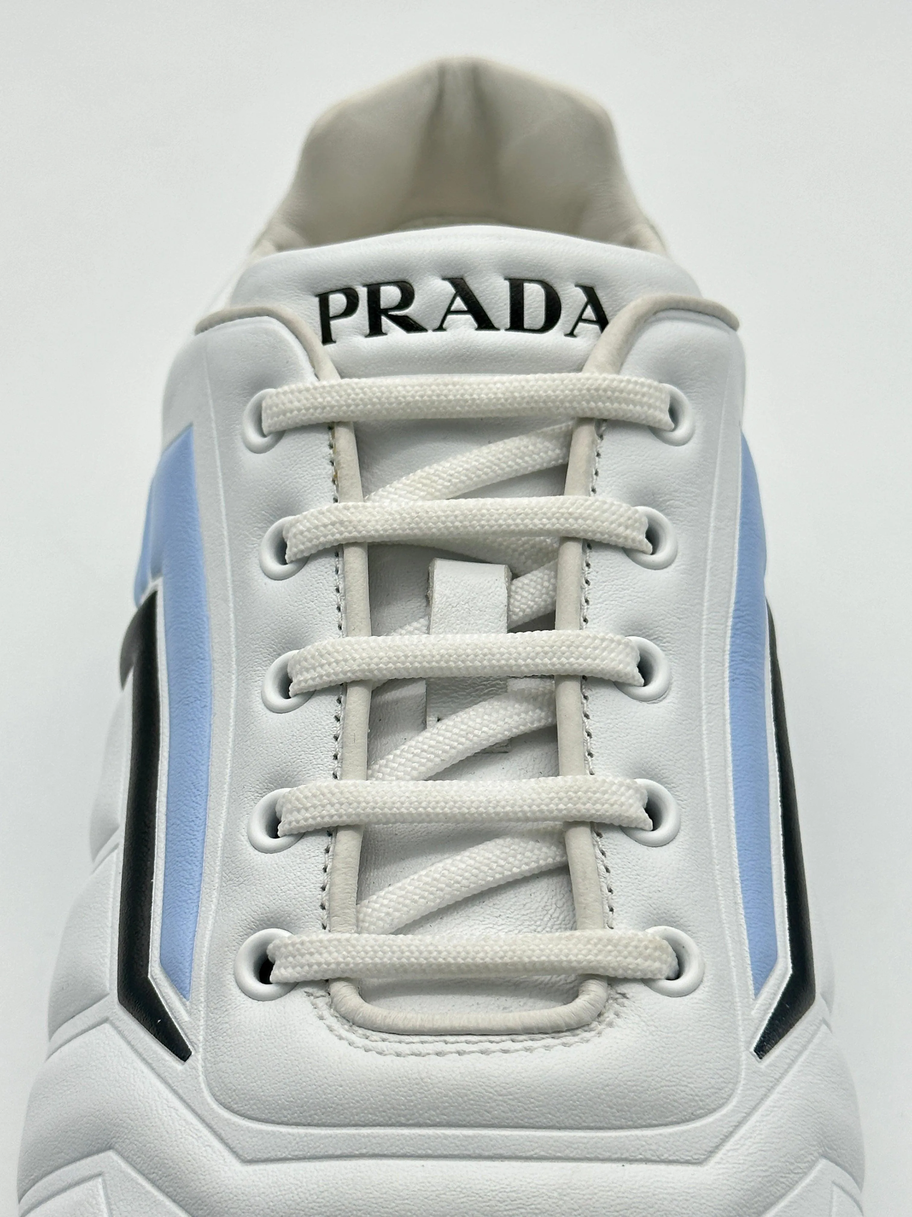 Rev Sneakers